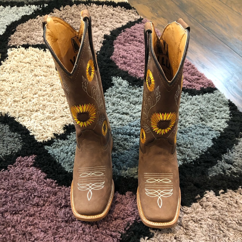 Western Sunflower Boots.